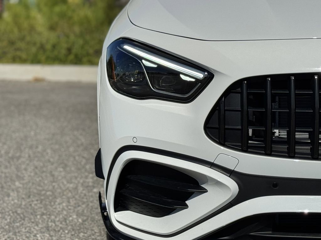 New 2025 Mercedes-Benz GLA 35 AMG 4MATIC image 8