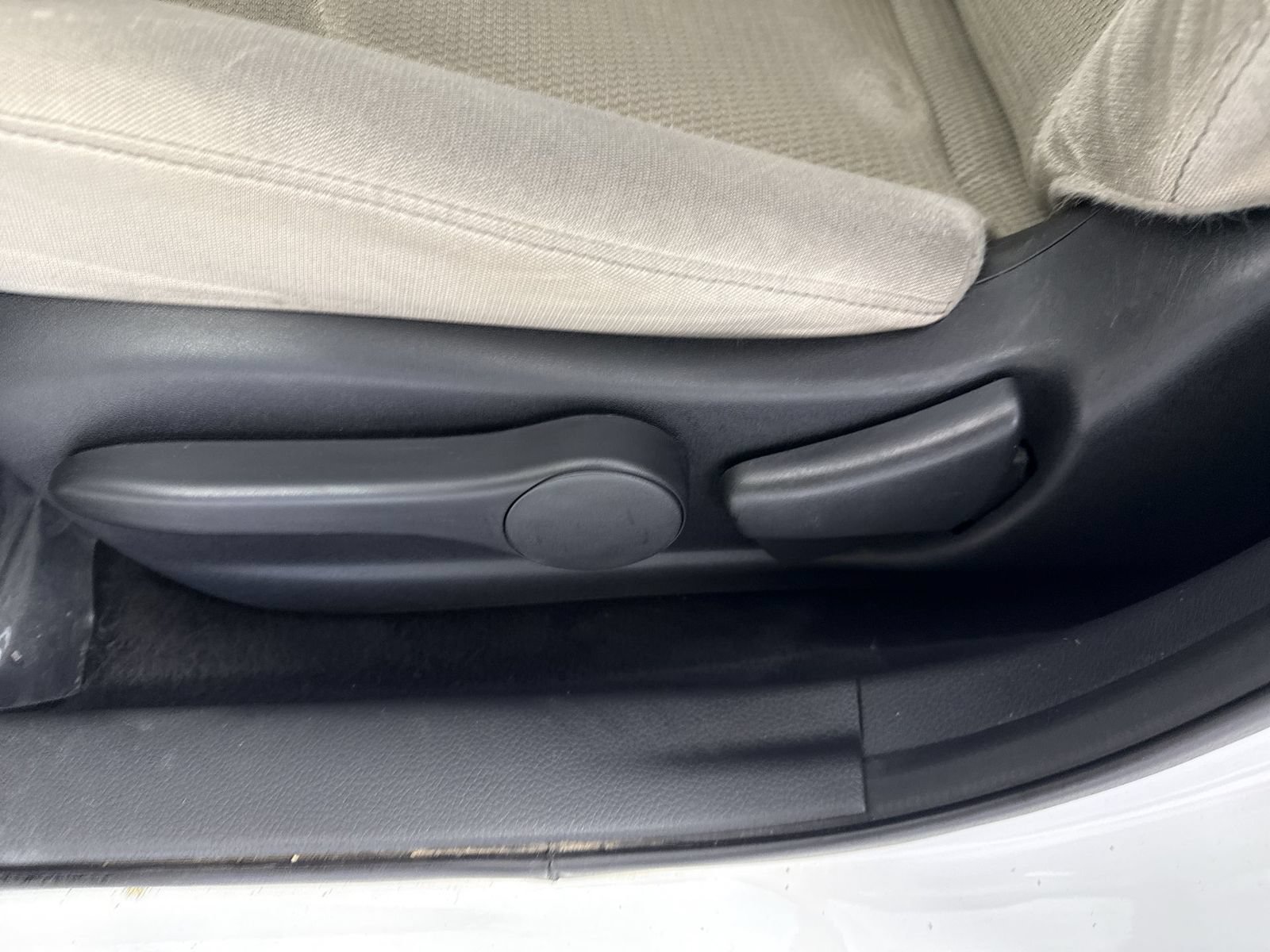 Used 2016 Nissan Sentra S FWD image 19