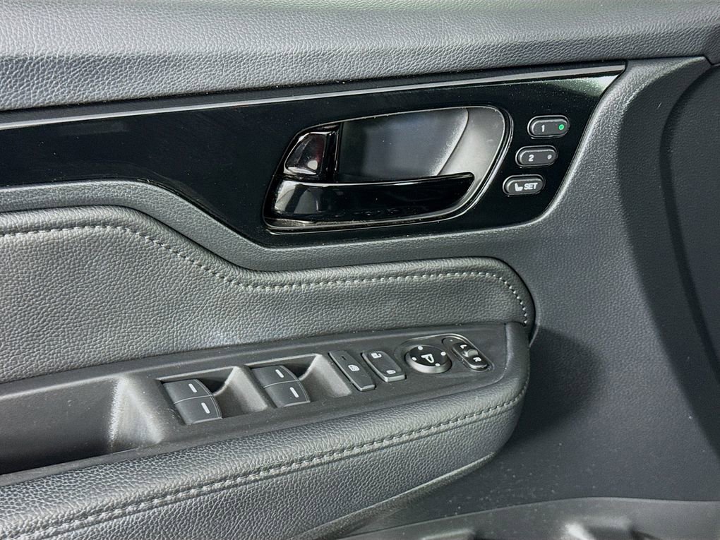 Used 2021 Honda Odyssey Touring image 19