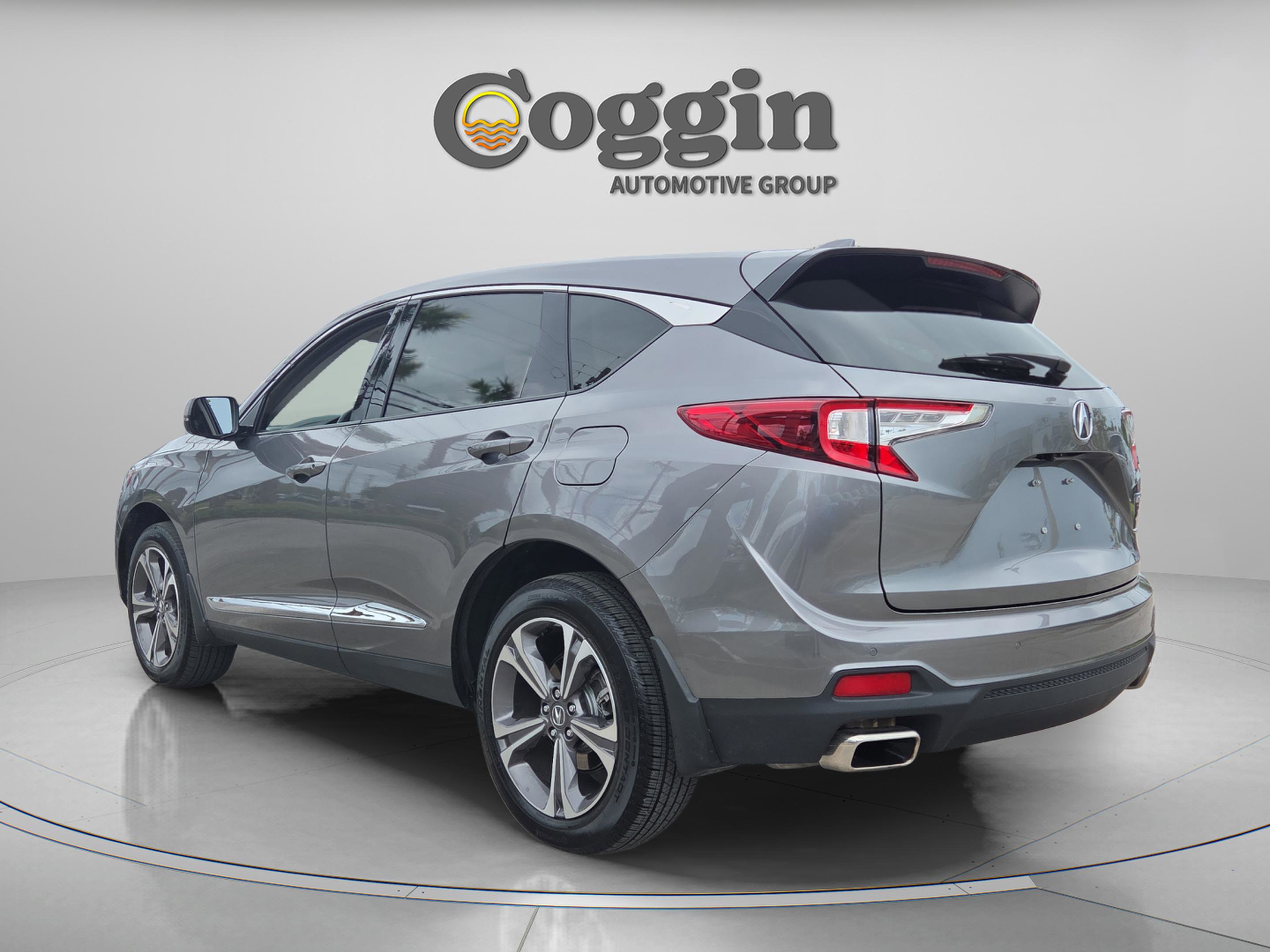 Certified 2025 Acura RDX SH-AWD w/ Technology Package image 3