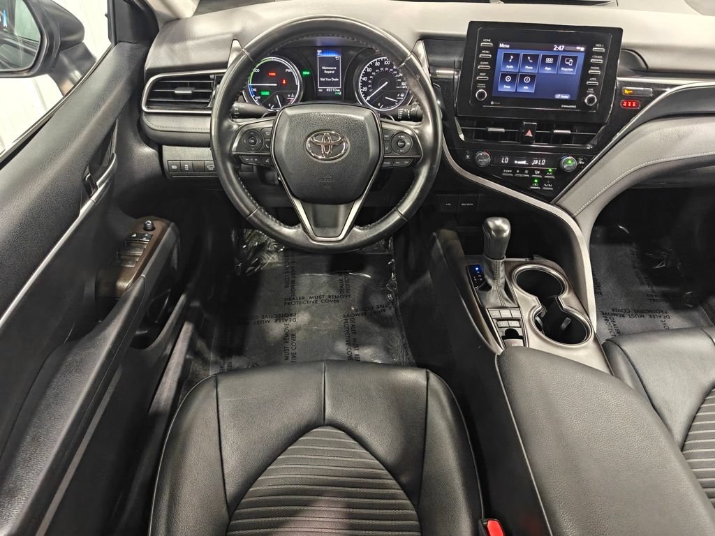 Used 2021 Toyota Camry SE FWD image 4