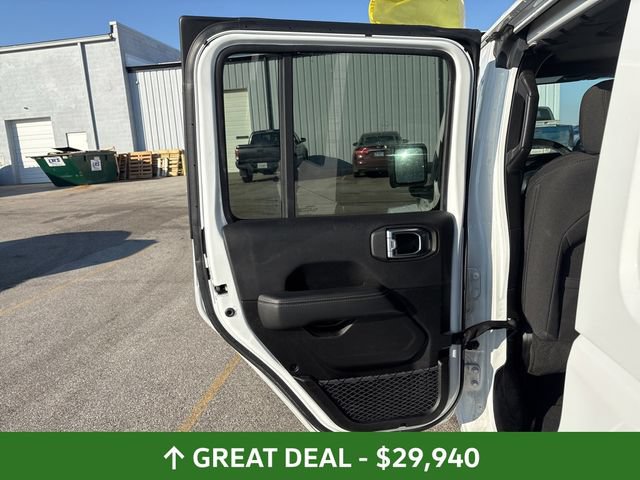 Used 2023 Jeep Wrangler Unlimited Sahara AWD/4WD image 27