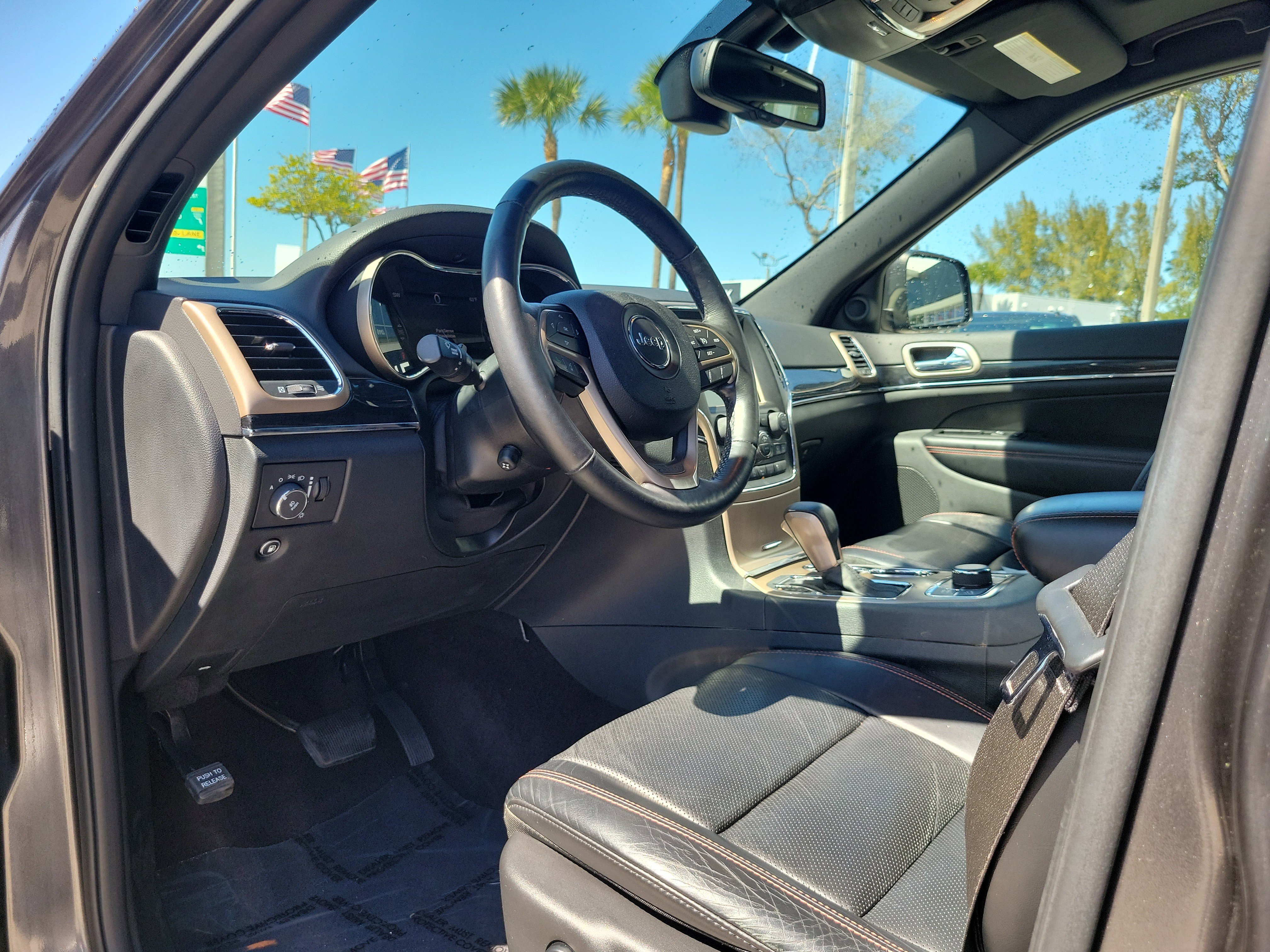 Used 2016 Jeep Grand Cherokee Limited 75th Anniversary image 9