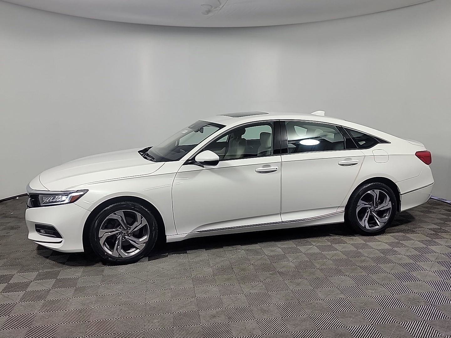 Certified 2018 Honda Accord EX-L image 11