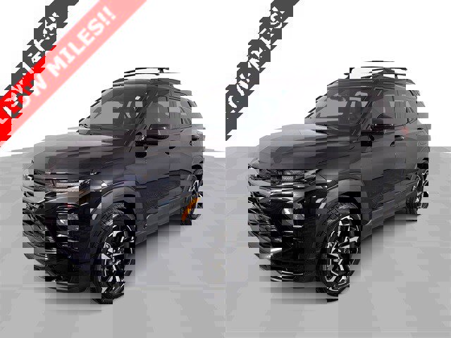 Used 2023 Chevrolet TrailBlazer RS w/ Sun and Liftgate Package image 4