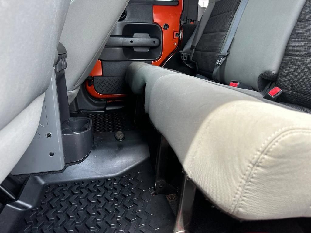 Used 2009 Jeep Wrangler Unlimited X AWD/4WD image 18