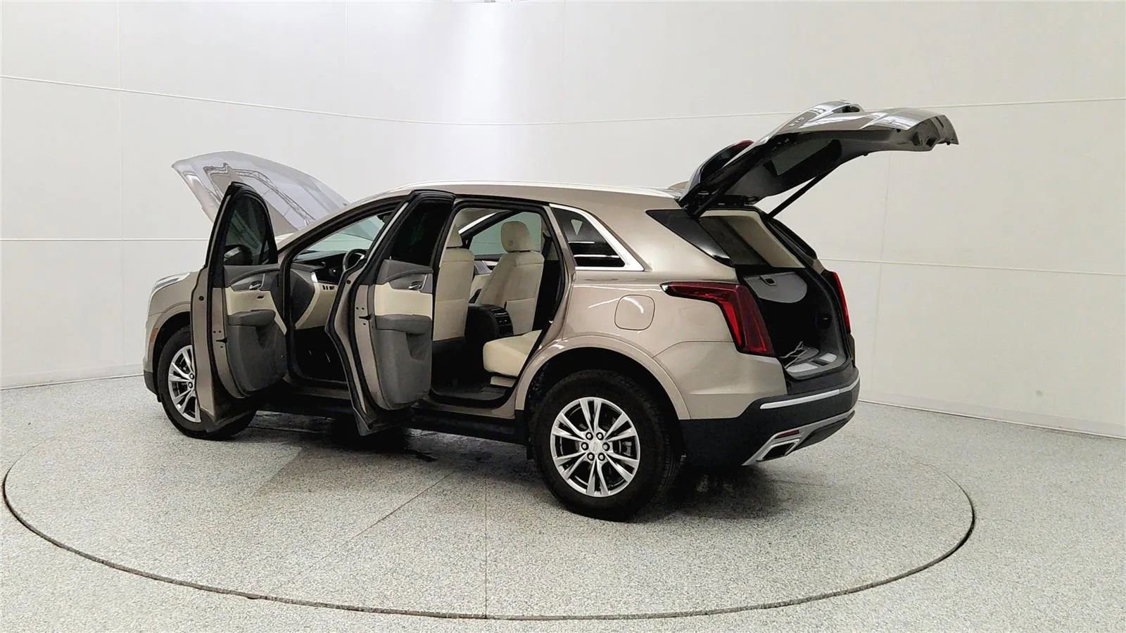 Used 2023 Cadillac XT5 Premium Luxury image 11