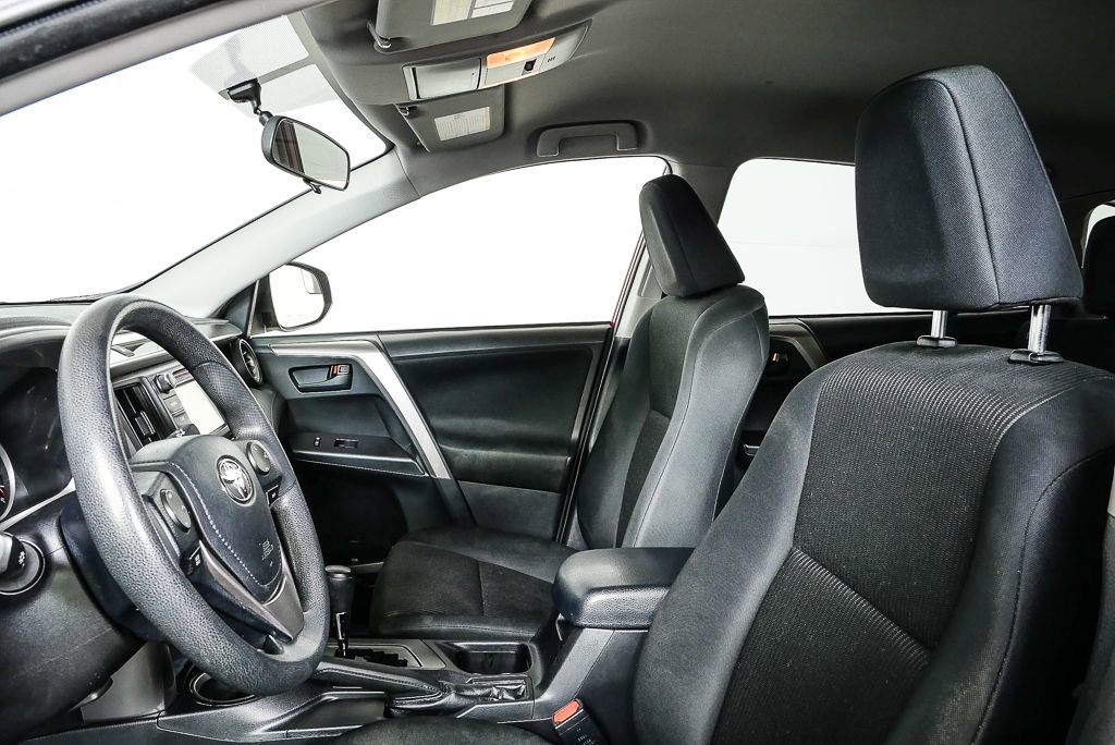 Used 2016 Toyota RAV4 LE w/ Cargo Management Package image 5