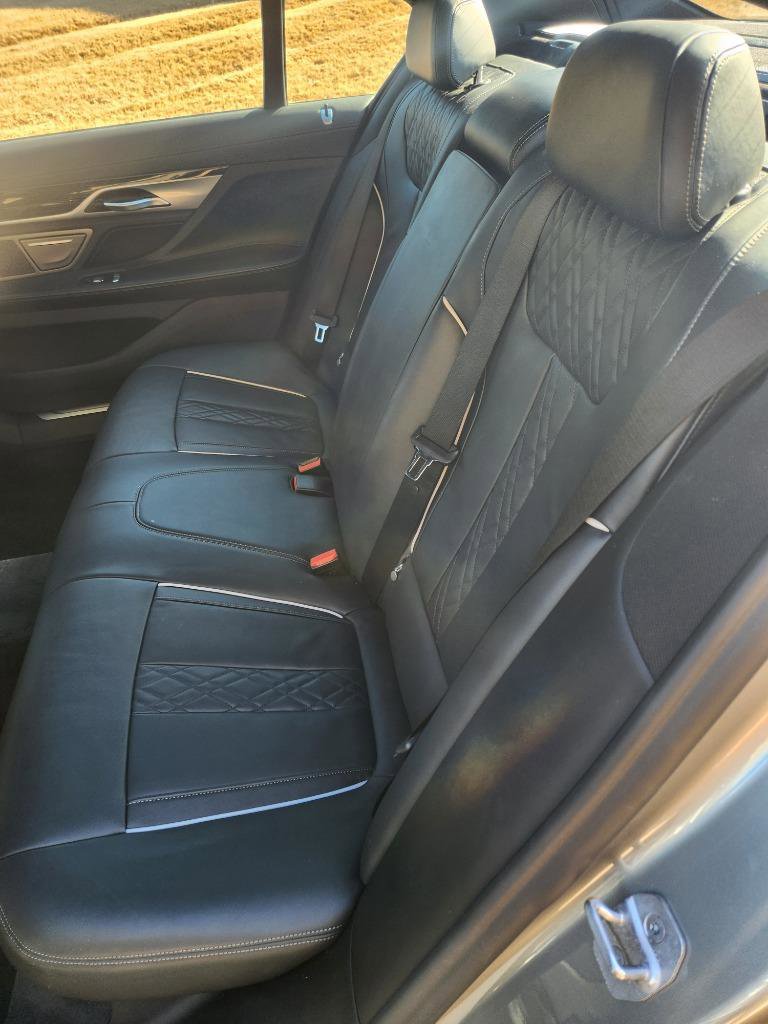 Used 2022 BMW 750i xDrive w/ M Sport Package image 20