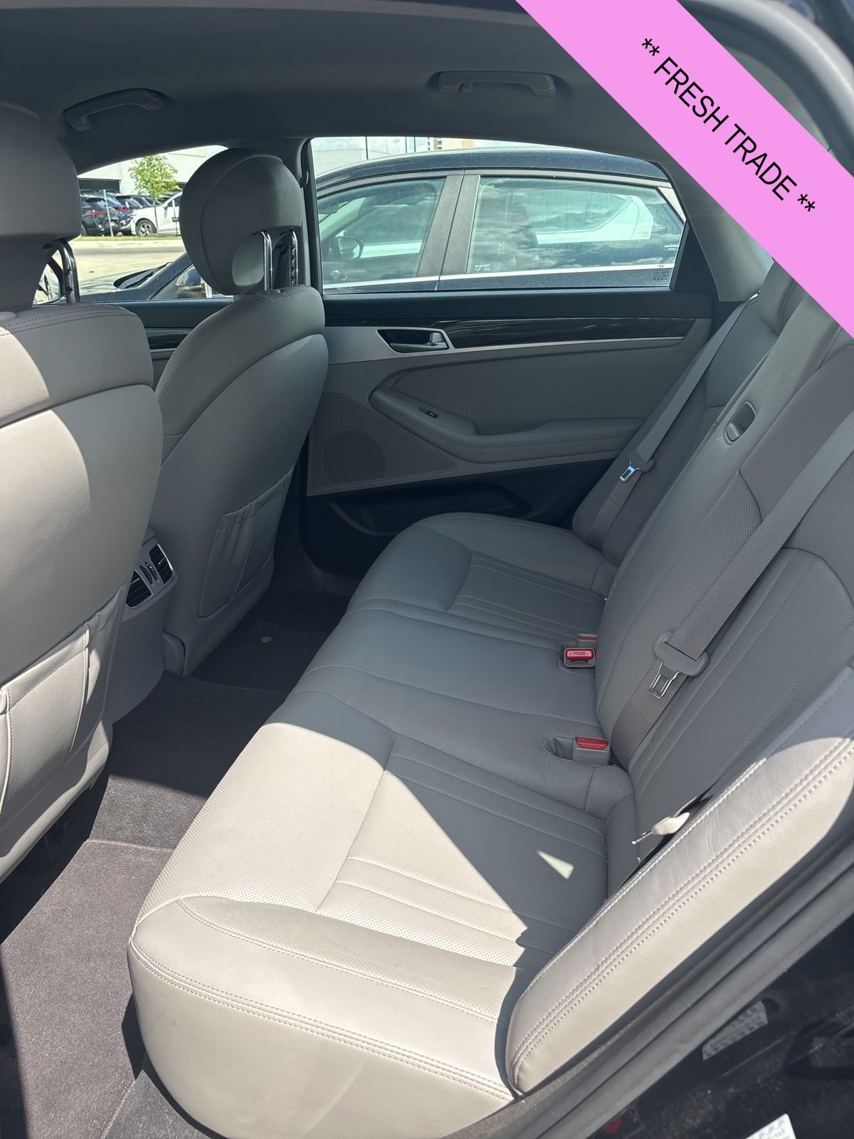 Used 2015 Hyundai Genesis 3.8 image 17