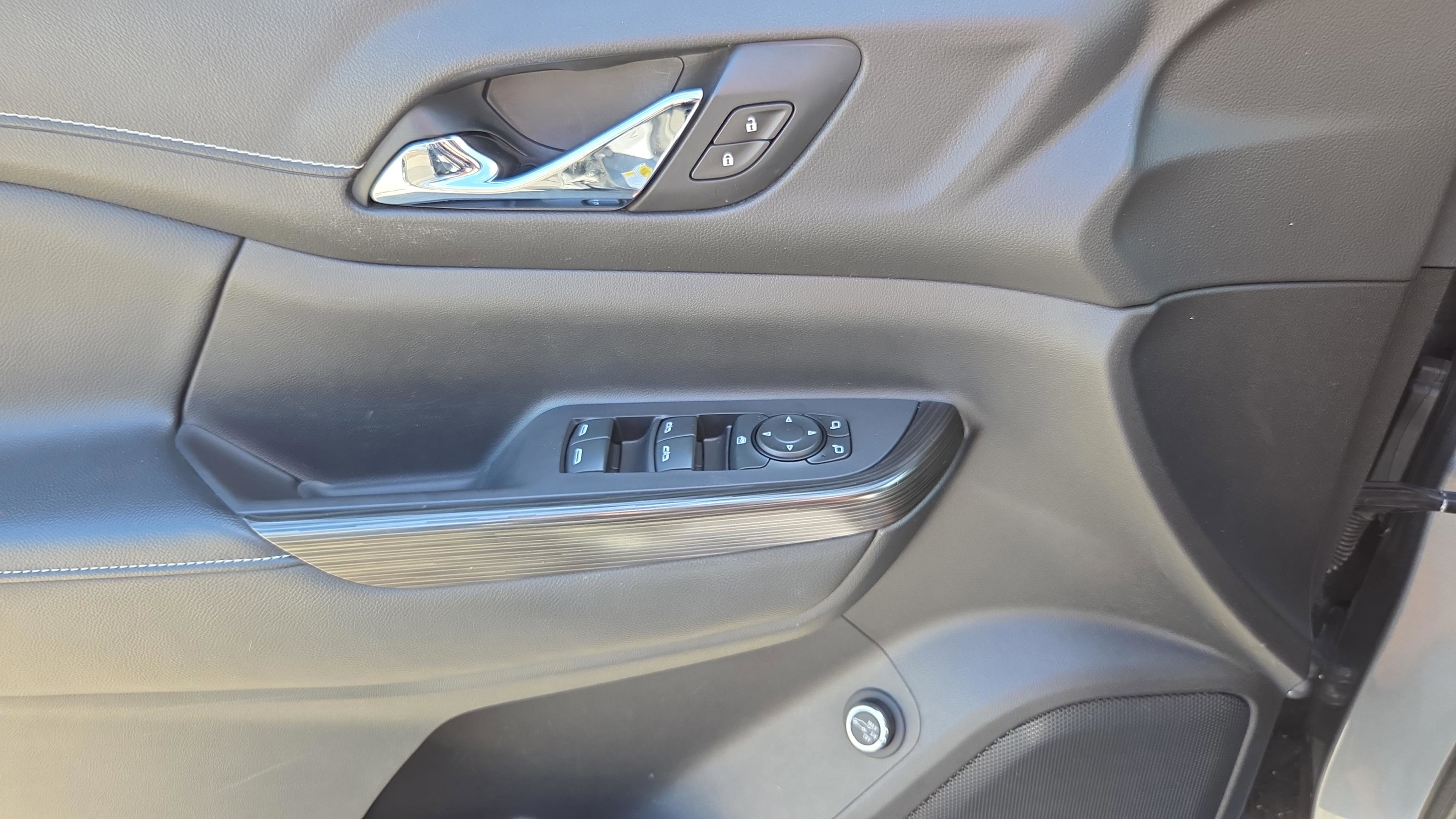 Used 2021 GMC Acadia SLT image 31