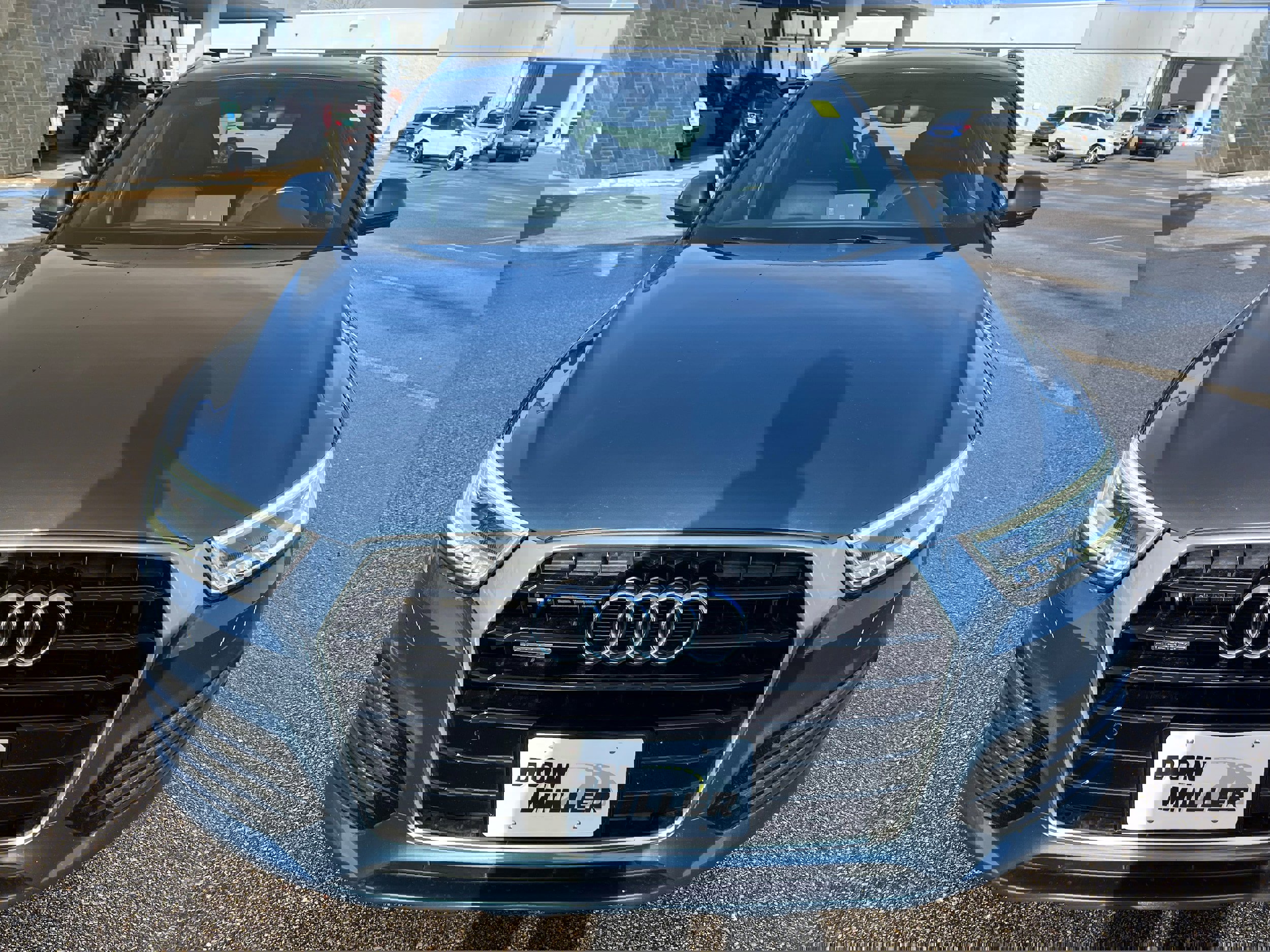 Used 2018 Audi Q3 2.0T Premium Plus w/ Premium Plus Package image 2