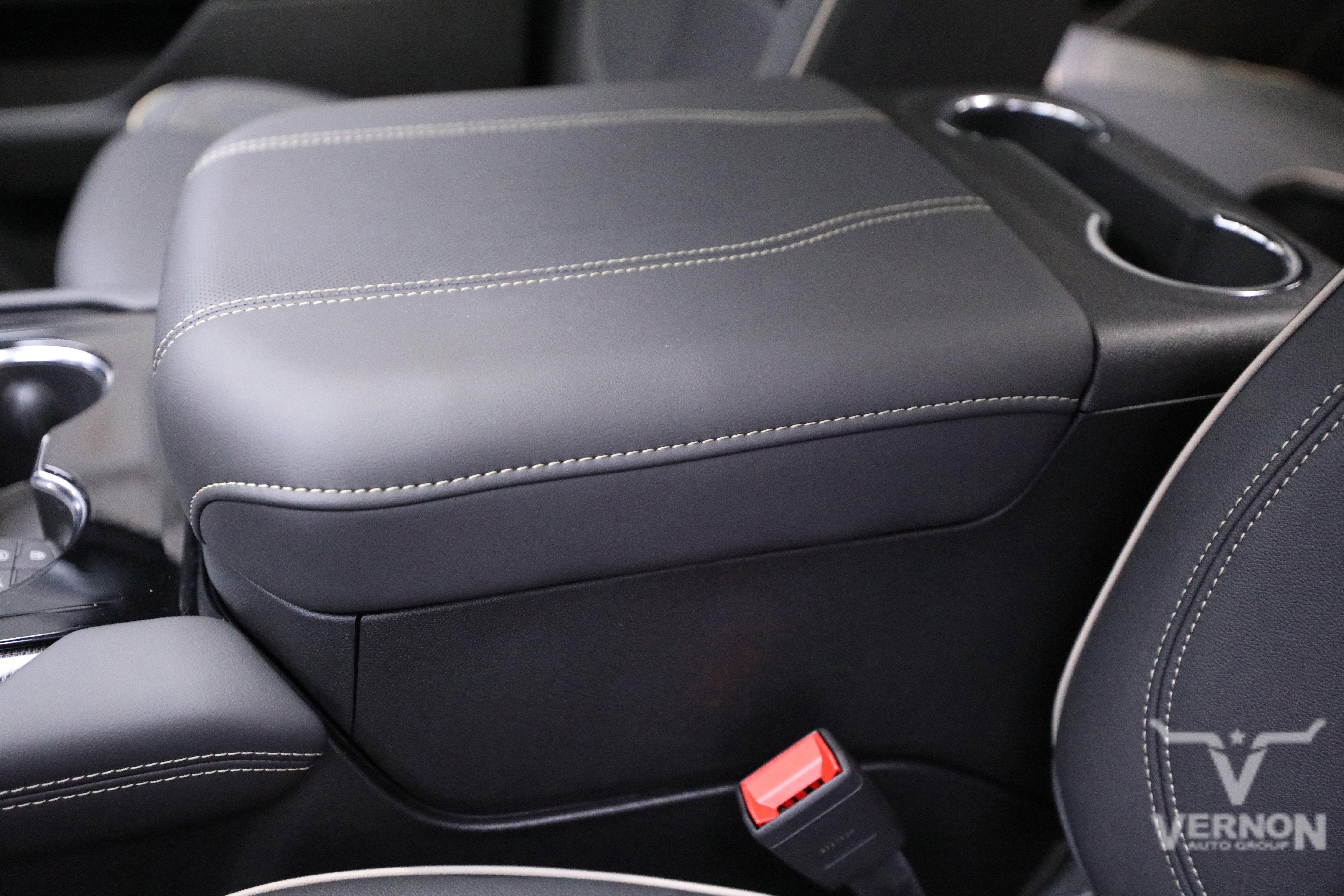 New 2026 GMC Yukon Elevation image 15