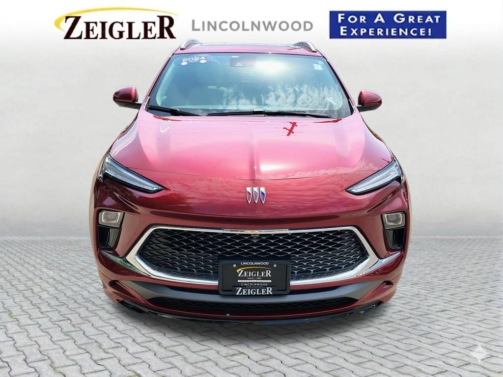 Used 2024 Buick Encore GX Avenir w/ Avenir Technology Package AWD/4WD image 4