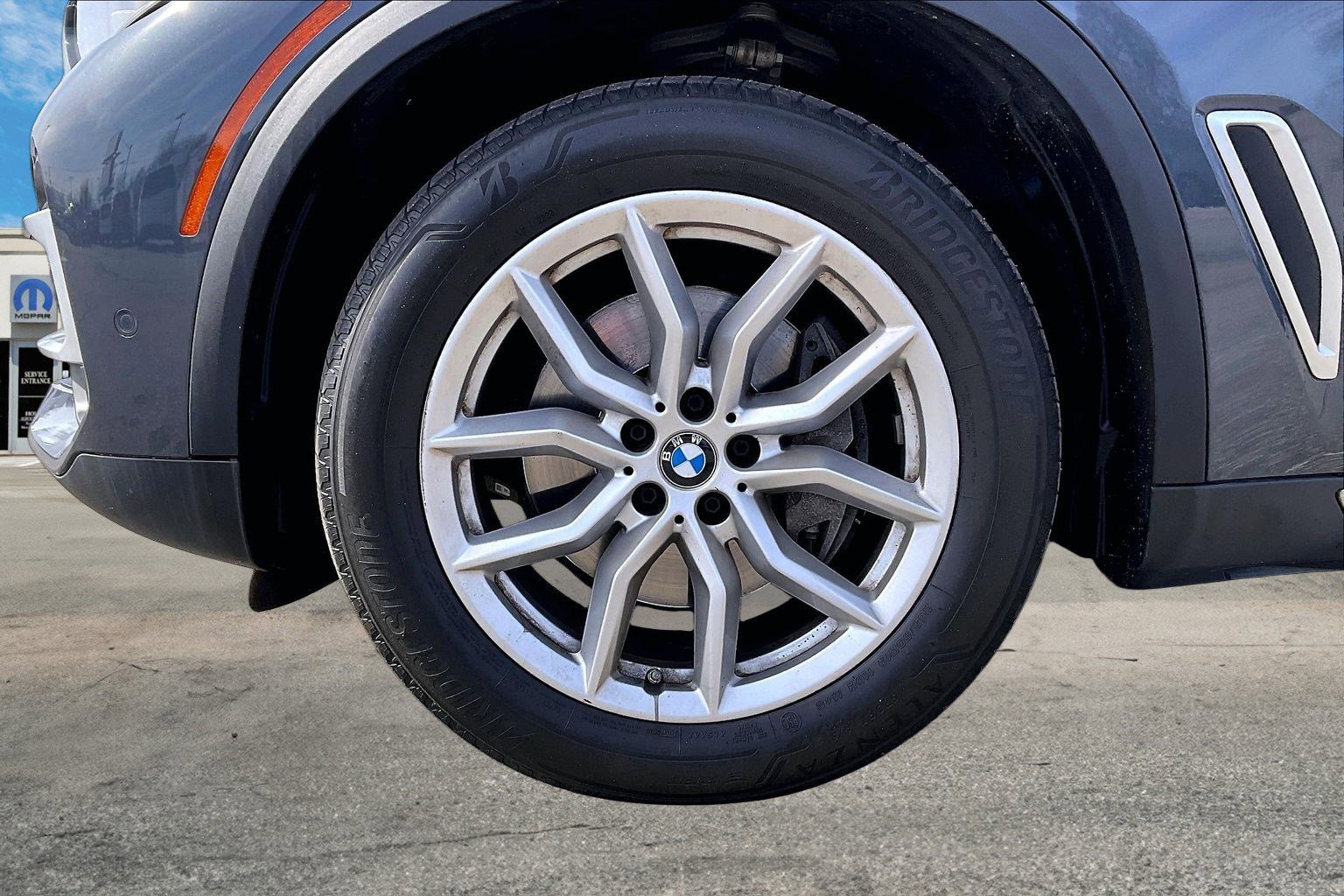 Used 2021 BMW X5 xDrive40i w/ Premium Package image 8