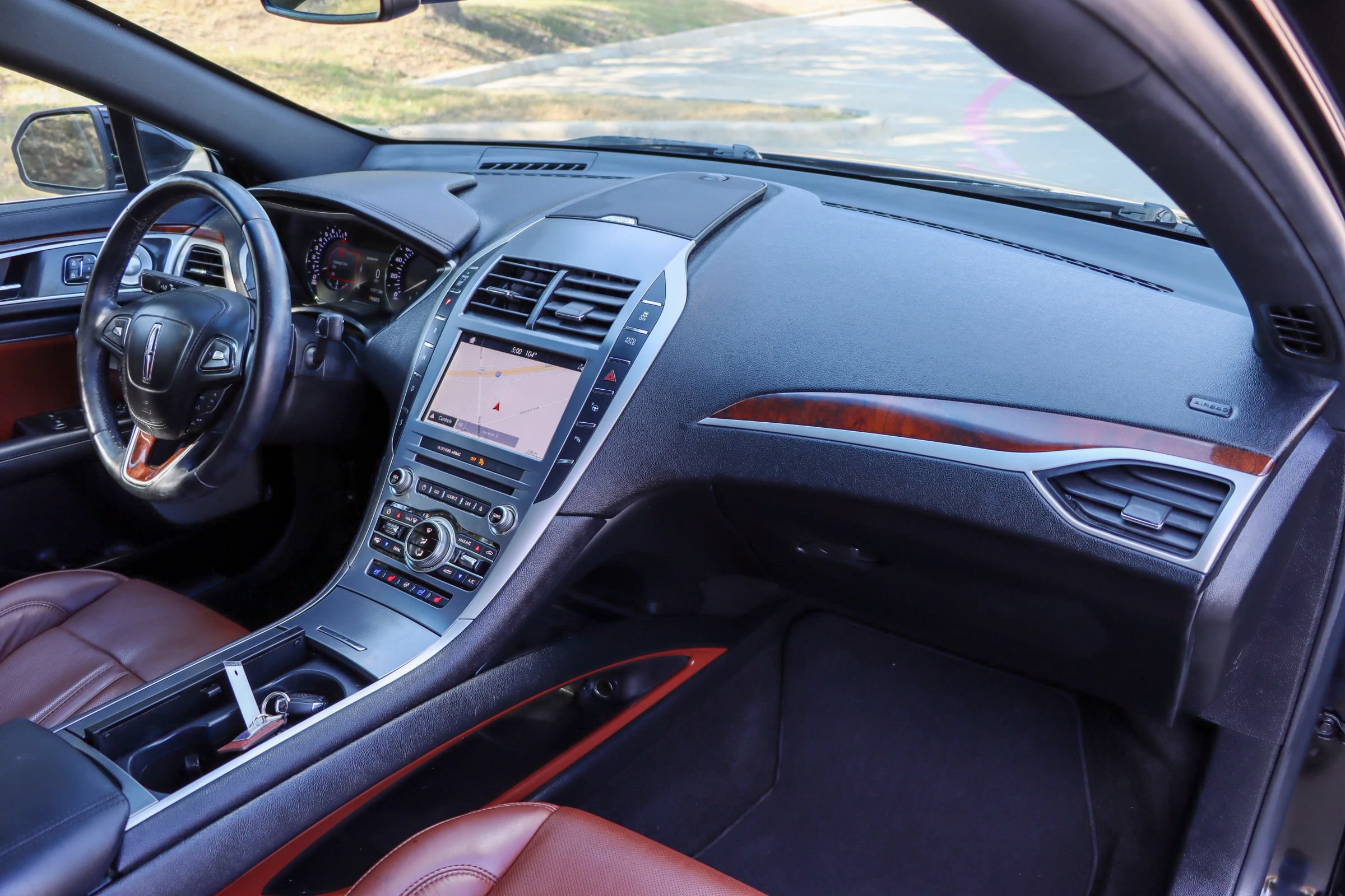 Used 2019 Lincoln MKZ Reserve w/ Luxury Package FWD image 23