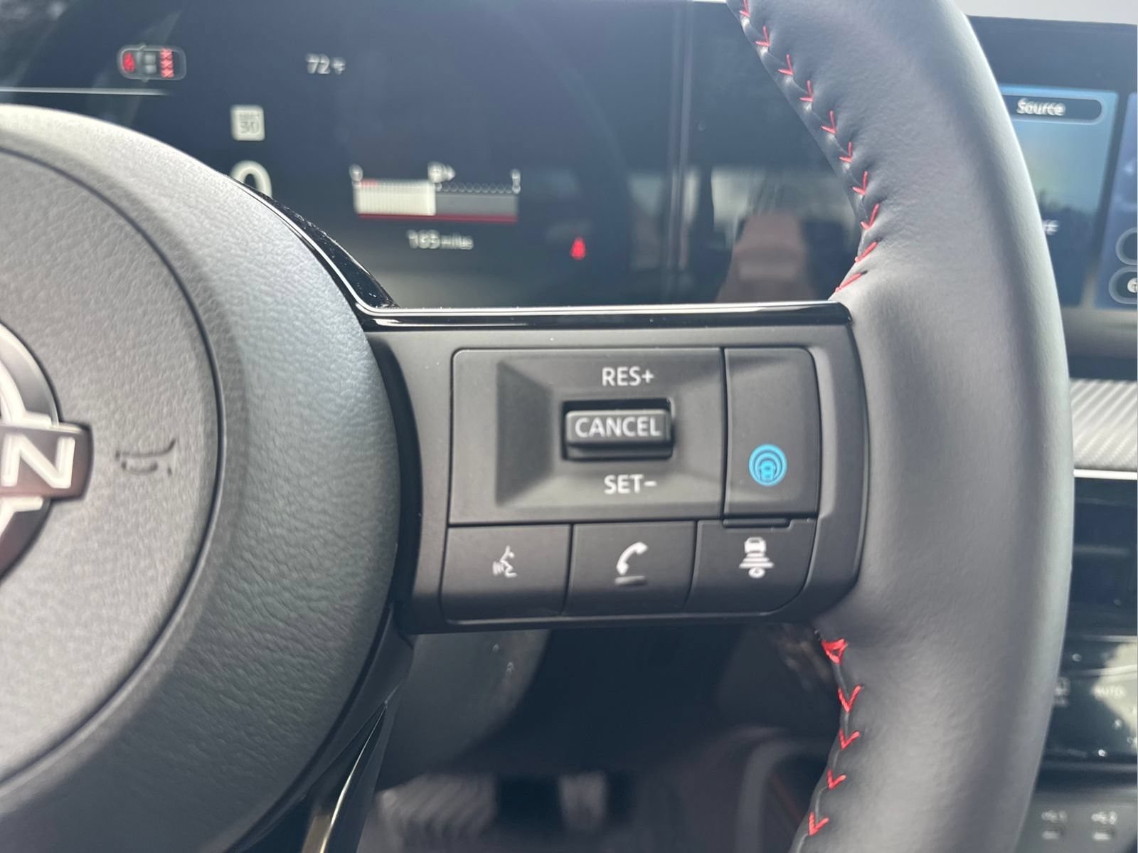 New 2026 Nissan Kicks SR w/ SR Premium Package FWD image 16
