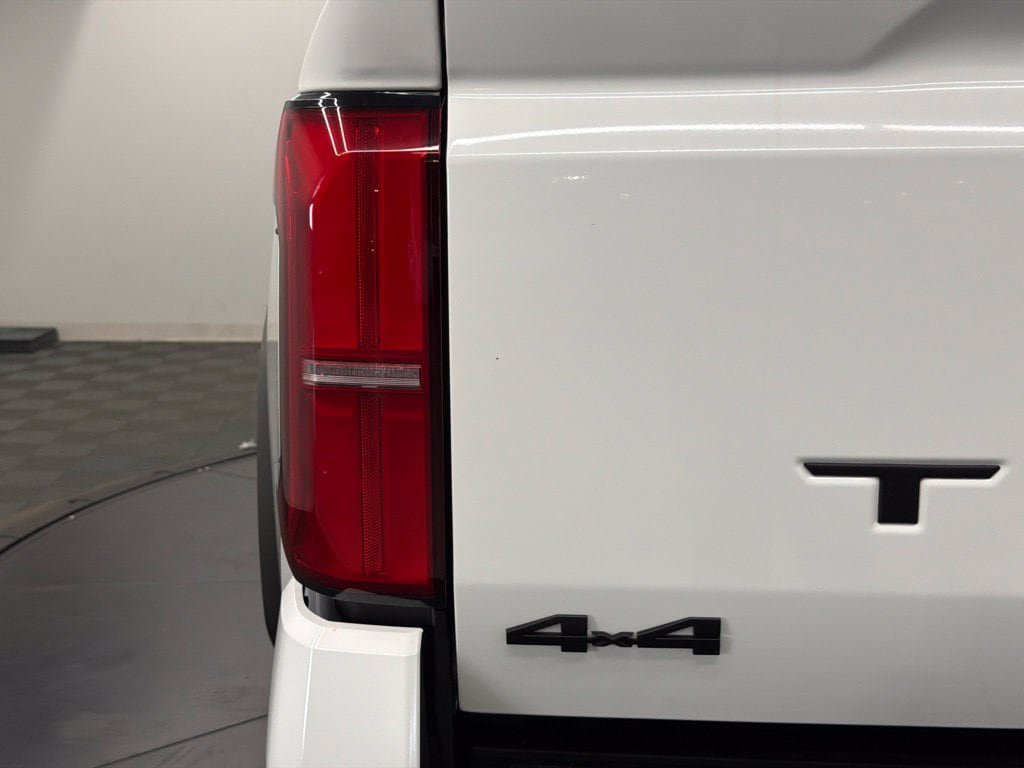 New 2026 Toyota Tacoma TRD Off-Road AWD/4WD image 12