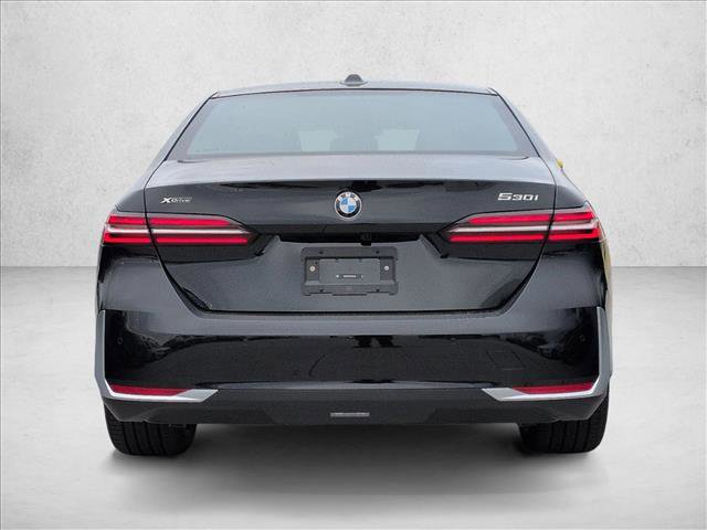 New 2026 BMW 530i xDrive w/ Premium Package AWD/4WD image 8