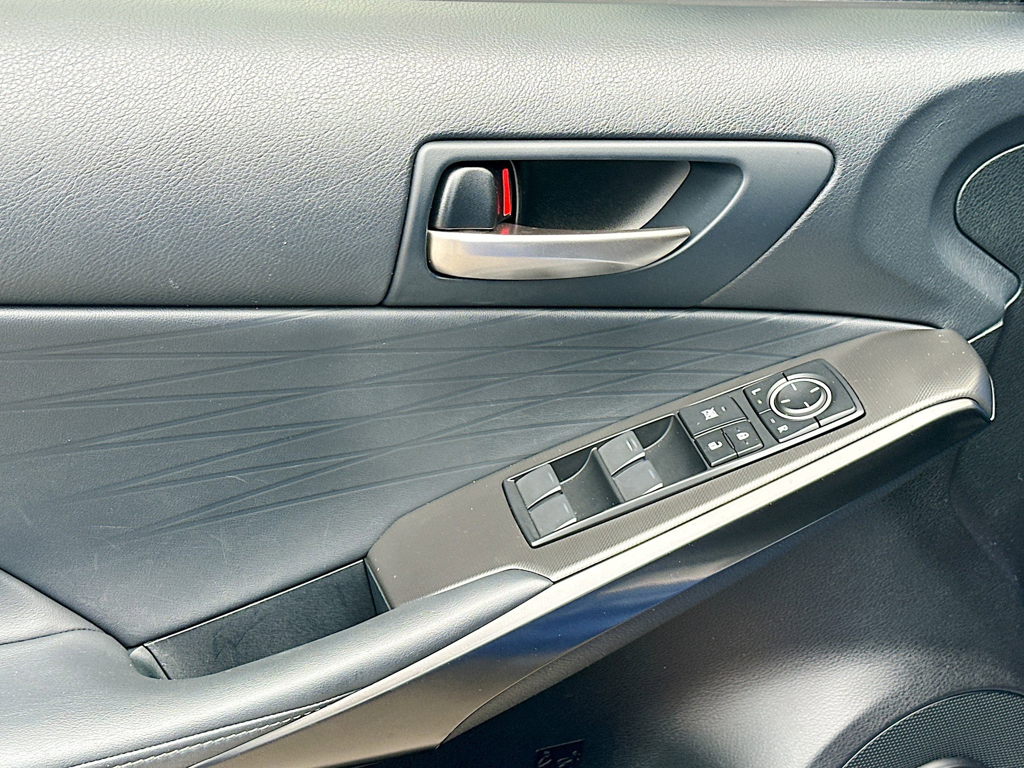 Used 2021 Lexus IS 350 F Sport RWD image 16