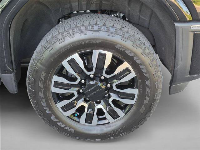 Used 2025 GMC Sierra 2500 Denali Ultimate AWD/4WD image 25
