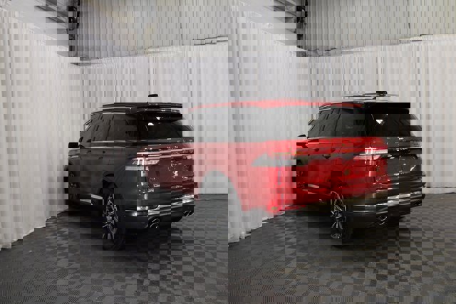 New 2026 Lincoln Aviator Premiere image 57