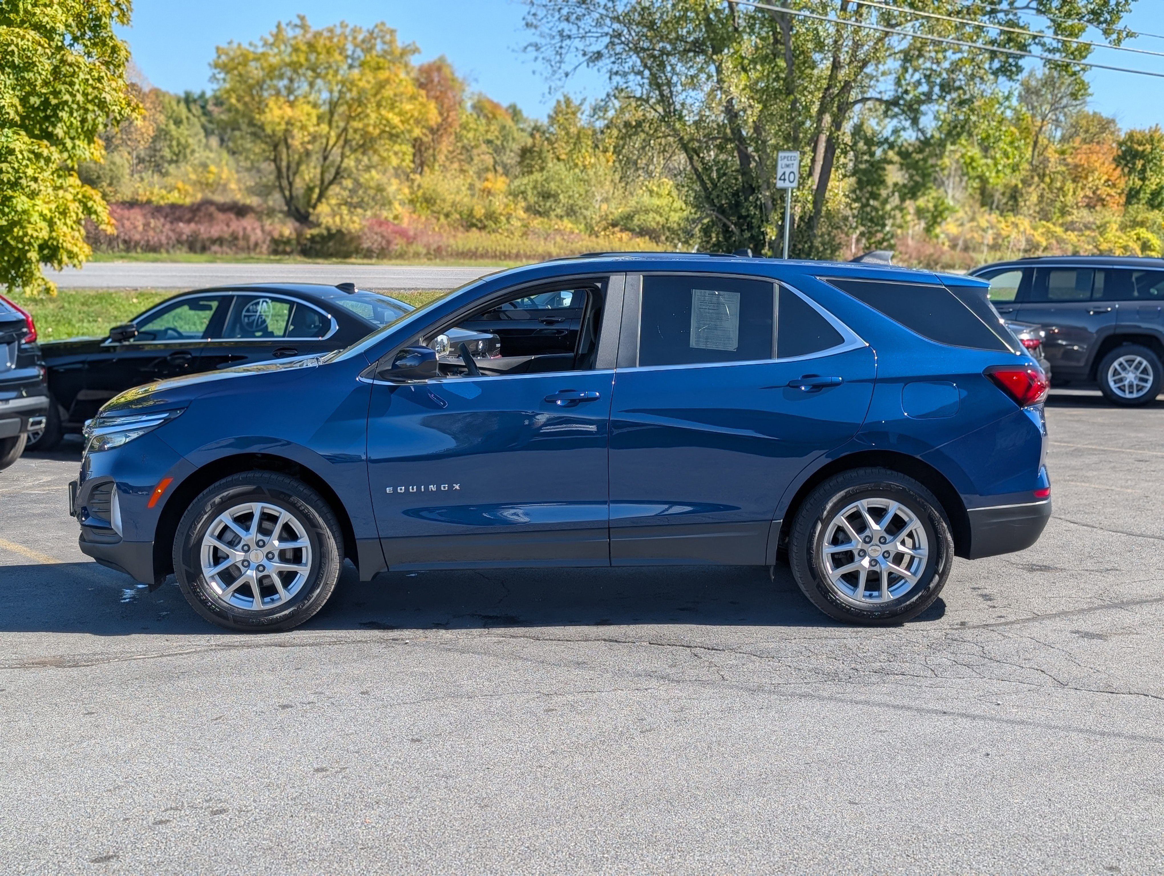 Used 2022 Chevrolet Equinox LT w/ LPO, Floor Liner Package image 7