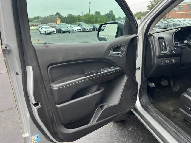 Used 2017 GMC Canyon SLT w/ Driver Alert Package AWD/4WD image 5