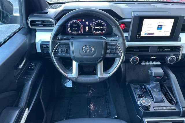 Used 2024 Toyota Tacoma TRD Off-Road image 16