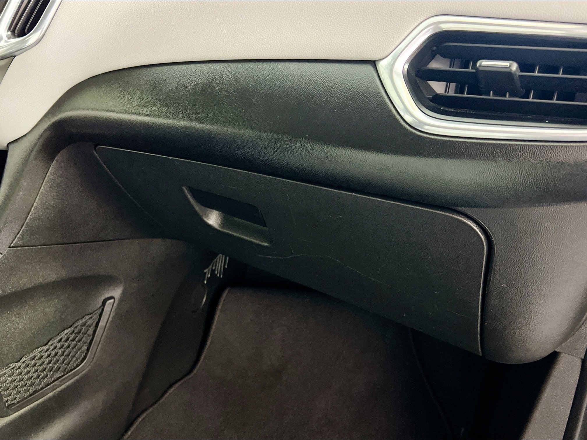 Used 2018 Chevrolet Equinox LS image 34