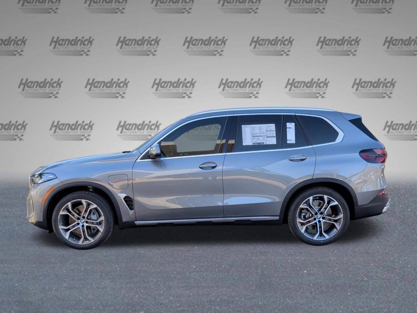 Certified 2026 BMW X5 xDrive50e w/ Climate Comfort Package AWD/4WD image 6