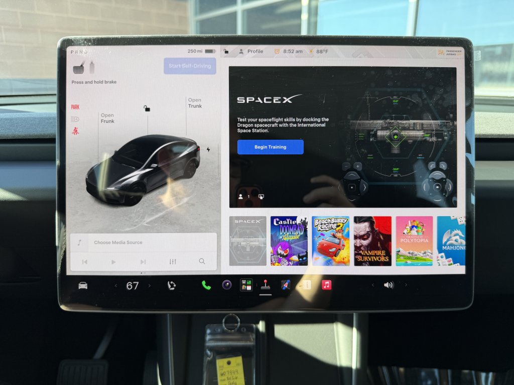 Used 2026 Tesla Model Y 2WD image 30