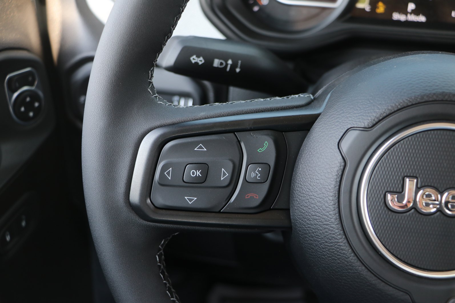 New 2026 Jeep Gladiator Sport AWD/4WD image 17