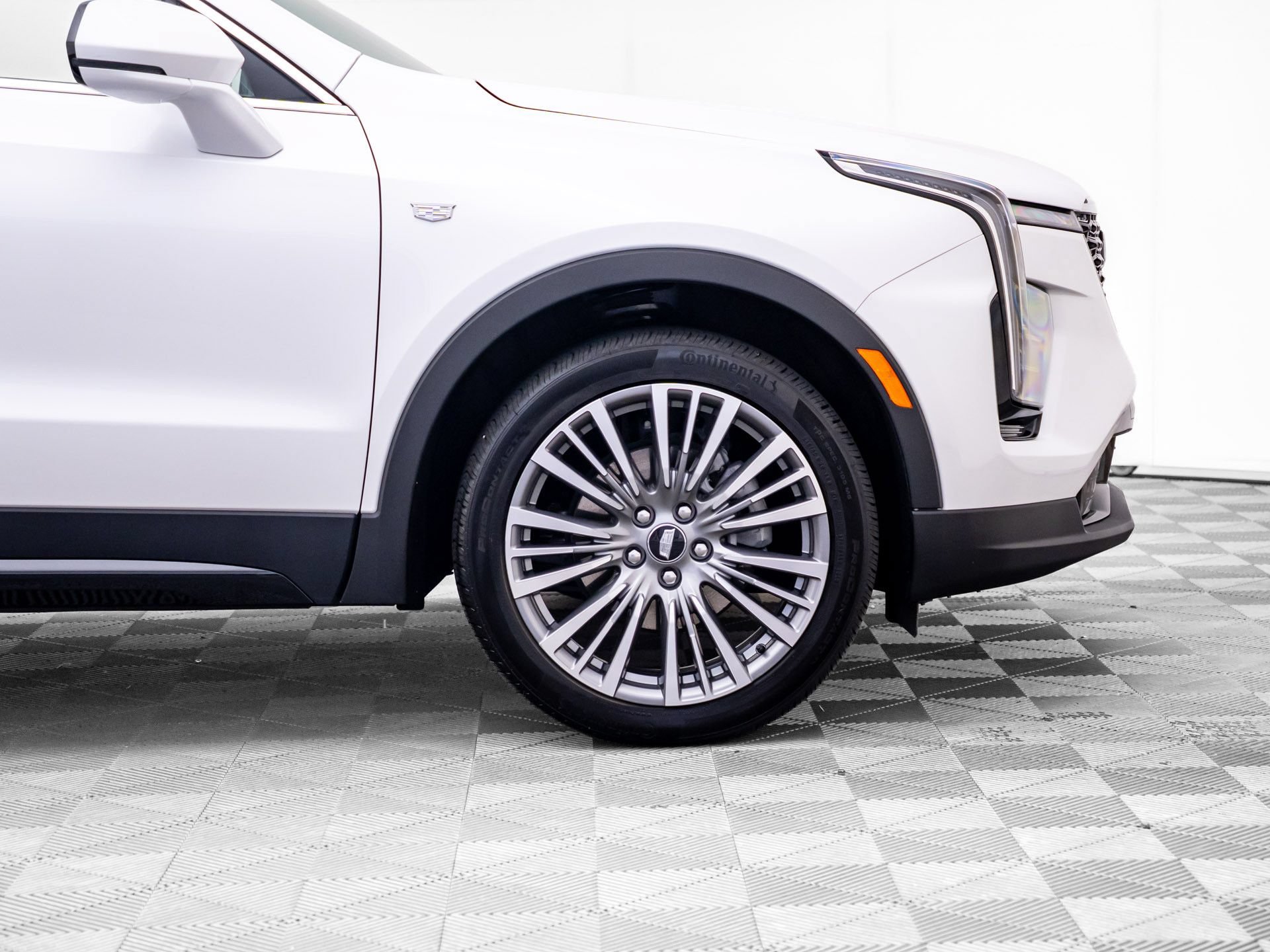 Certified 2024 Cadillac XT4 Premium Luxury w/ Technology Package FWD image 36