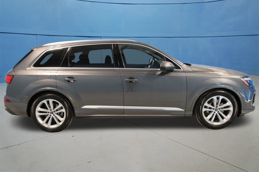 Used 2025 Audi Q7 3.0T Prestige w/ Prestige Package image 37