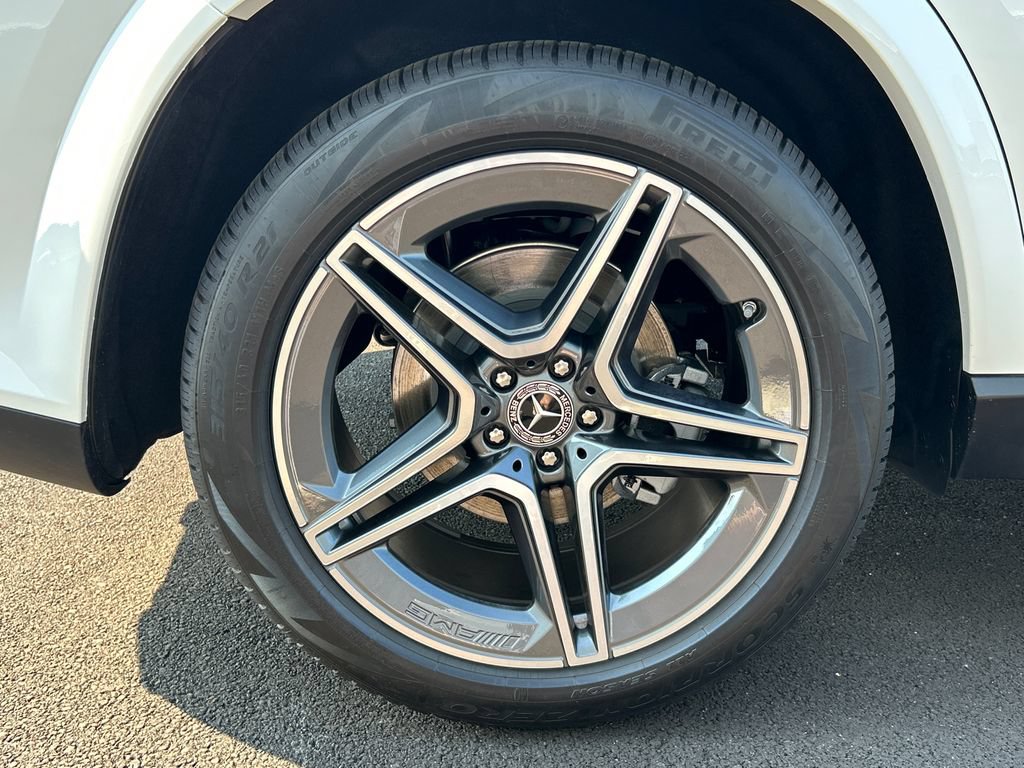 New 2026 Mercedes-Benz GLS 450 4MATIC image 37