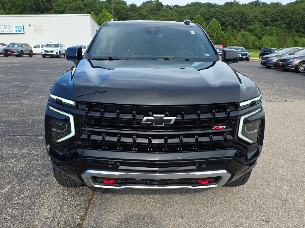 Used 2025 Chevrolet Tahoe Z71 AWD/4WD image 3