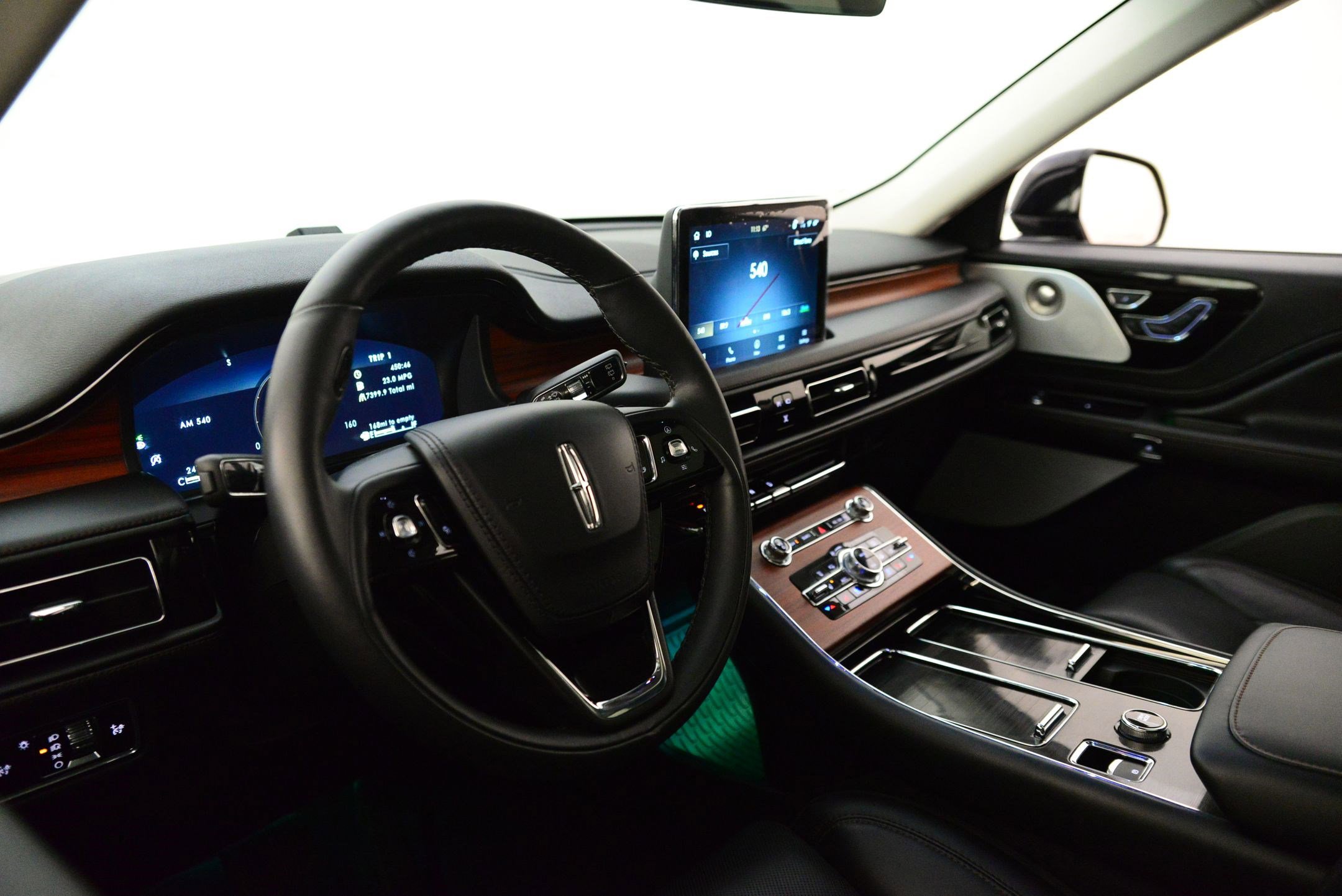 Used 2023 Lincoln Aviator Reserve w/ Equipment Group 201A image 30