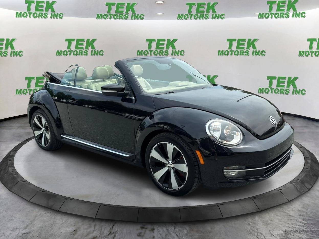 Used 2013 Volkswagen Beetle 2.0T FWD image 2