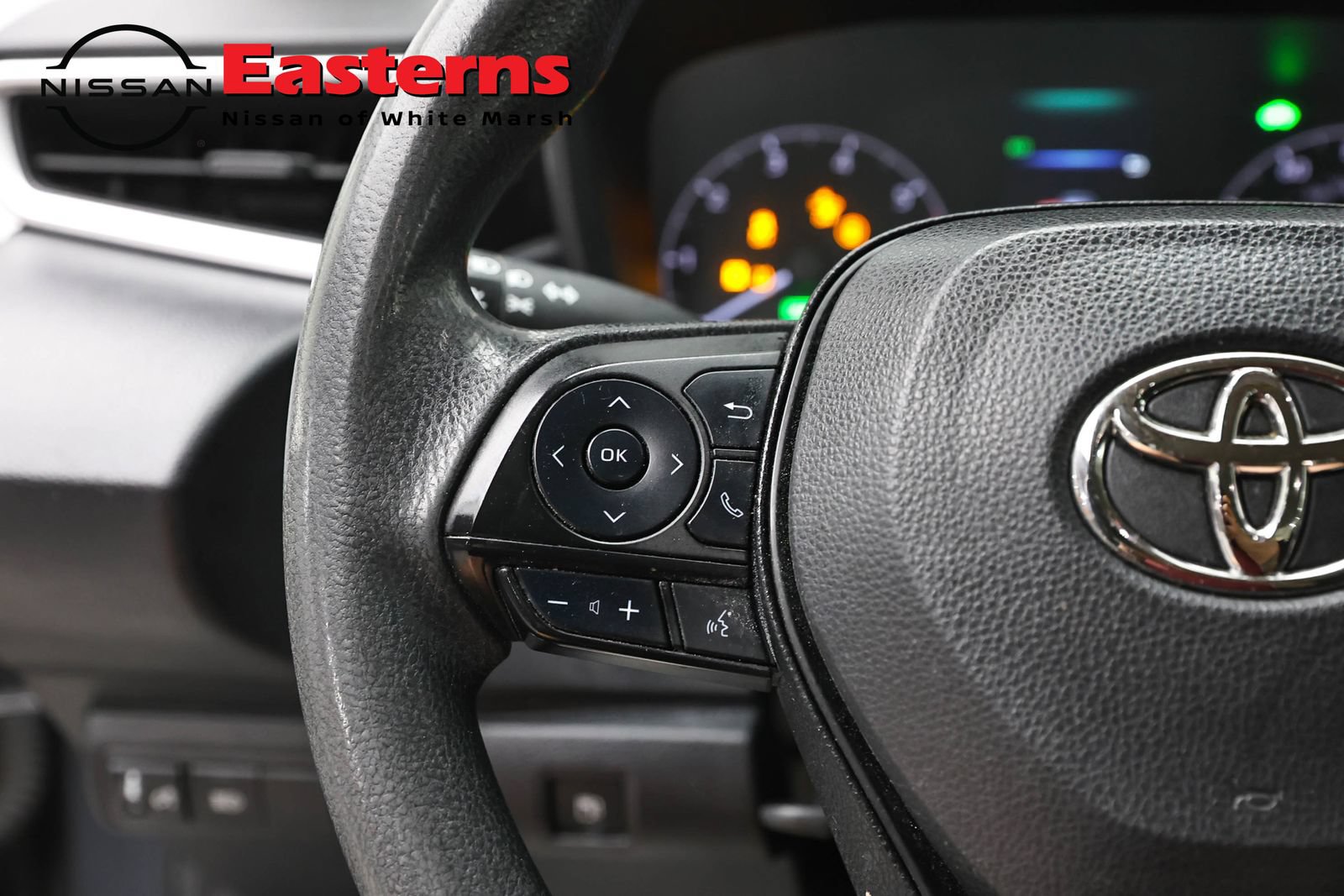 Used 2023 Toyota Corolla LE w/ Carpet Mat Package (TMS) FWD image 15