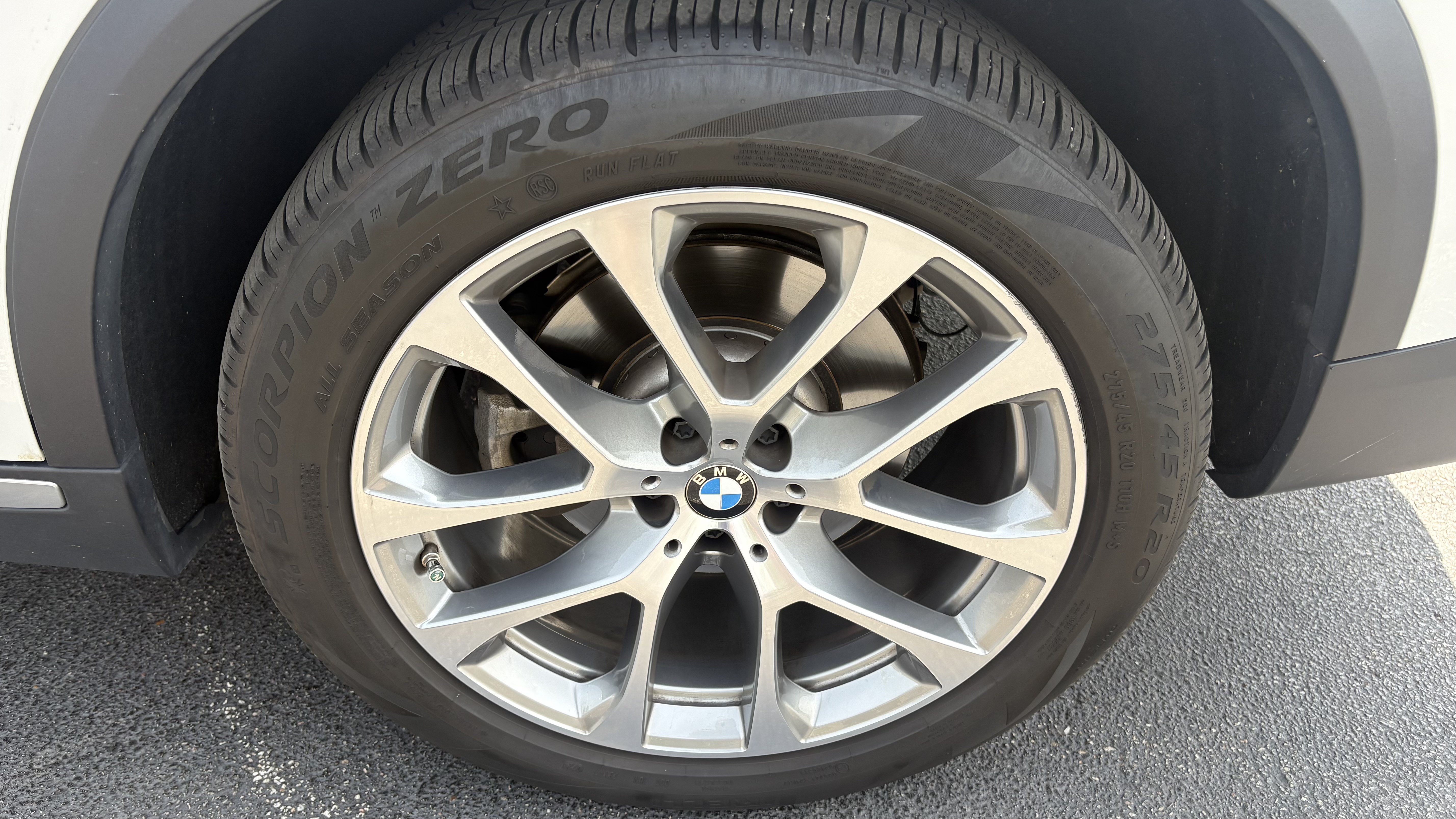 Certified 2025 BMW X5 xDrive40i w/ Premium Package AWD/4WD image 15
