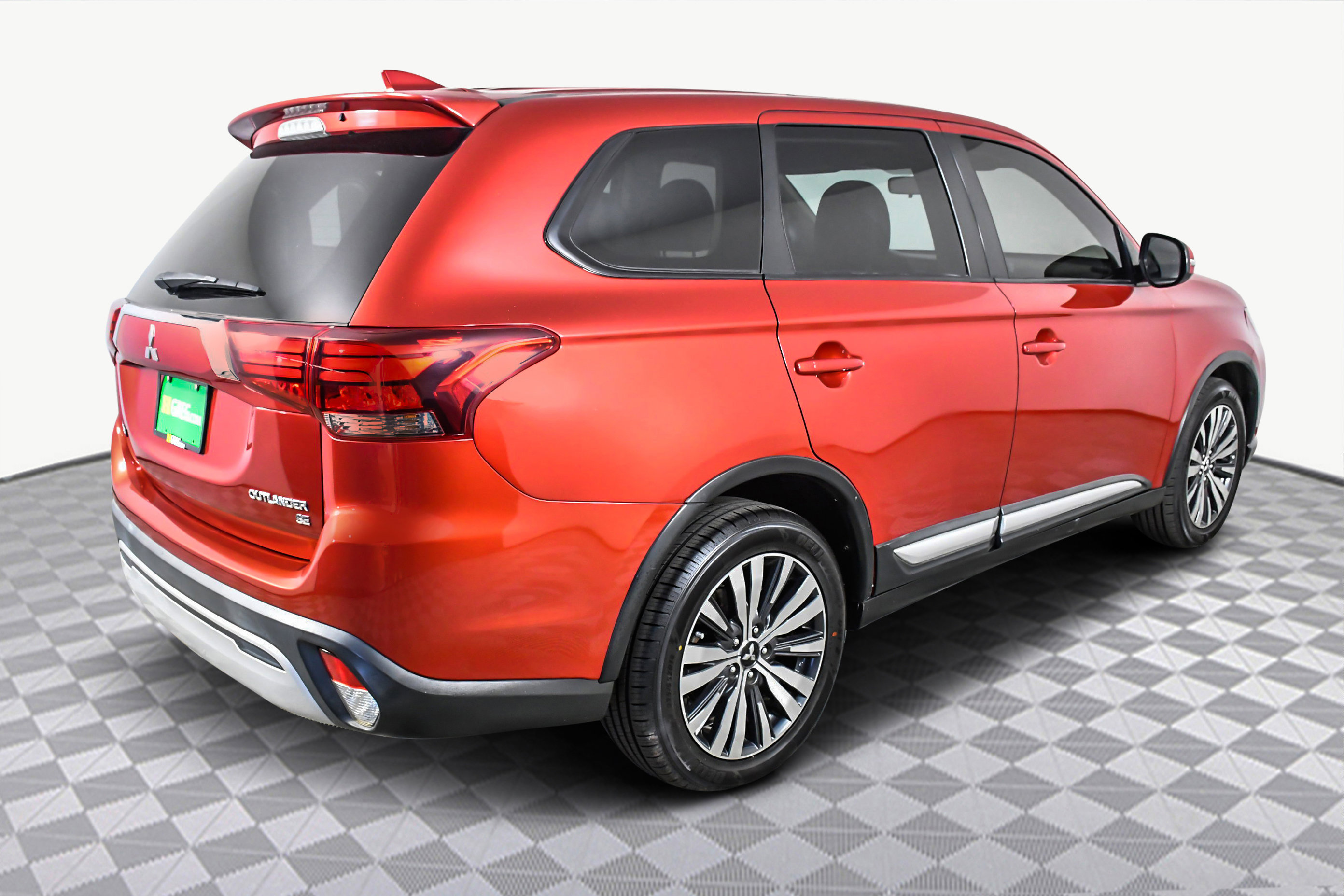Used 2019 Mitsubishi Outlander LE image 8