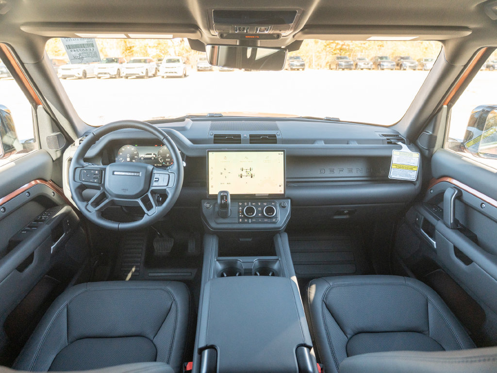 New 2027 Land Rover Defender 110 X-Dynamic SE AWD/4WD image 17