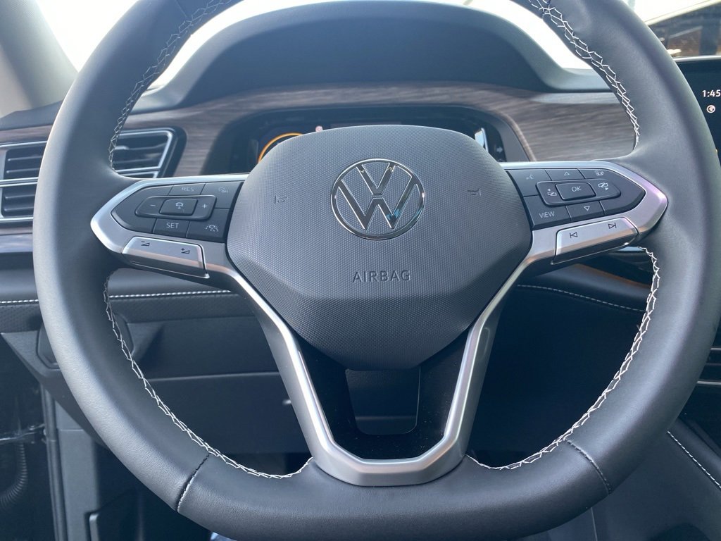 New 2025 Volkswagen Atlas SEL image 18