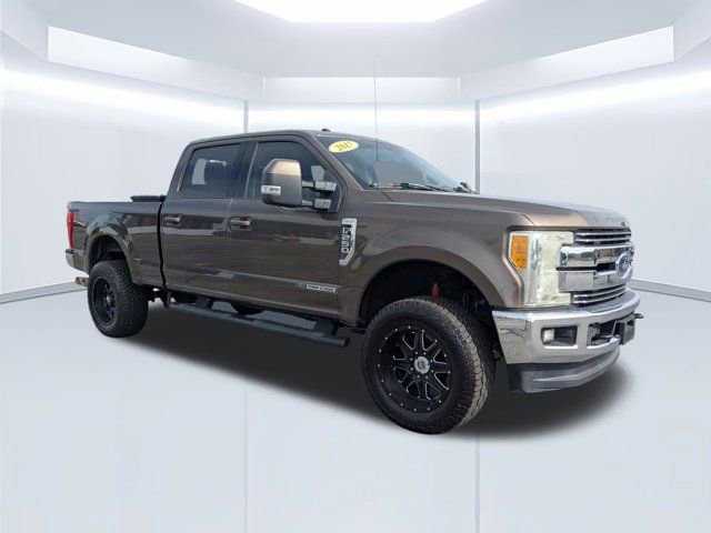 Used 2017 Ford F250 Lariat w/ FX4 Off-Road Package image 2