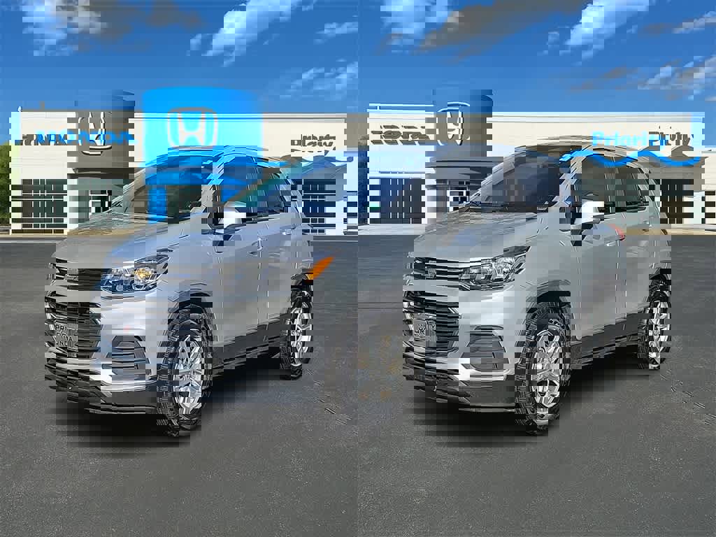 Used 2020 Chevrolet Trax LS w/ Tint and Cruise Package