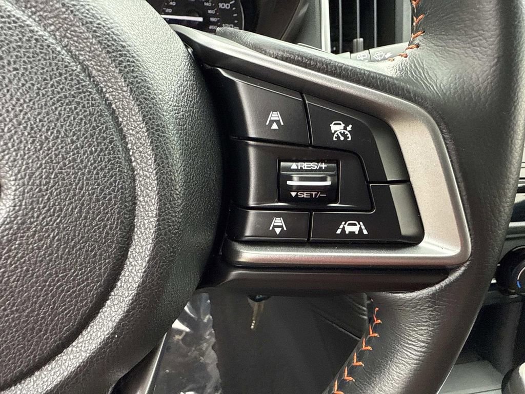 Used 2018 Subaru Crosstrek 2.0i Premium w/ Eyesight System image 34