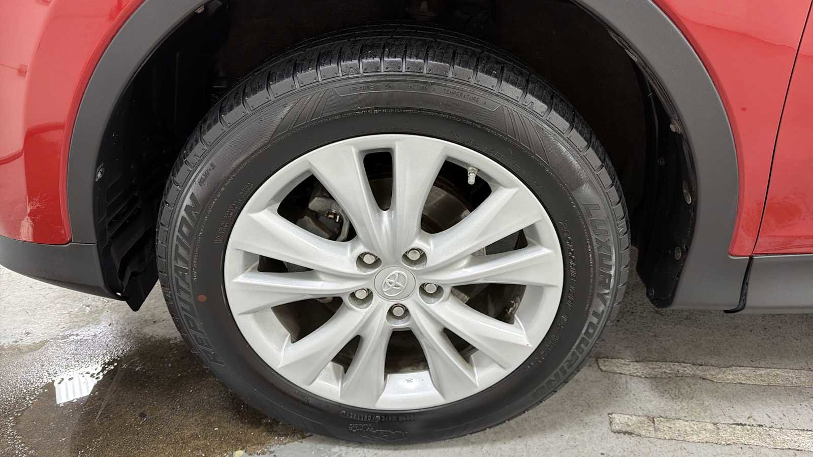 Used 2013 Toyota RAV4 Limited AWD/4WD image 10