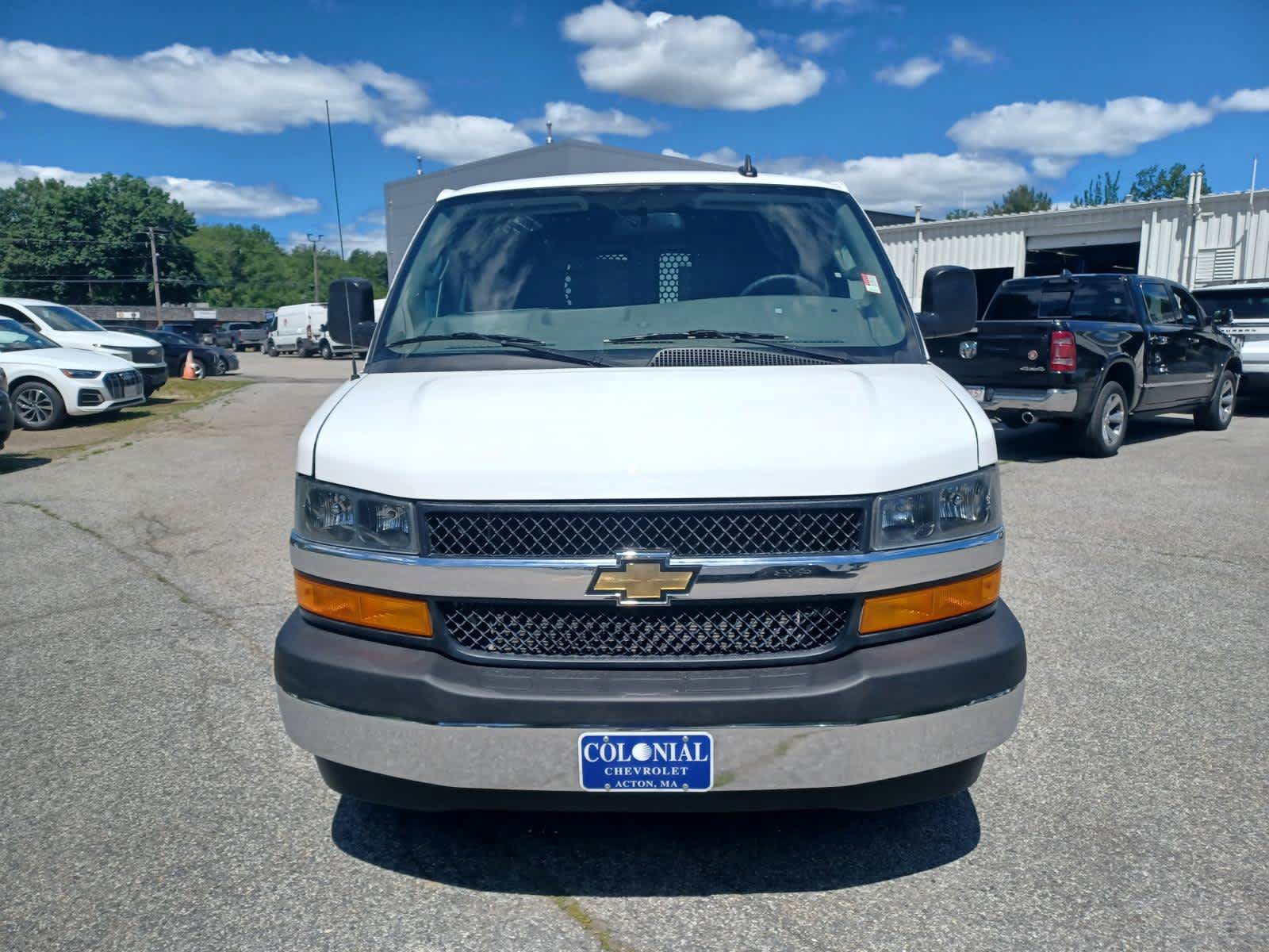 Used 2024 Chevrolet Express 2500 w/ Driver Convenience Package RWD image 16