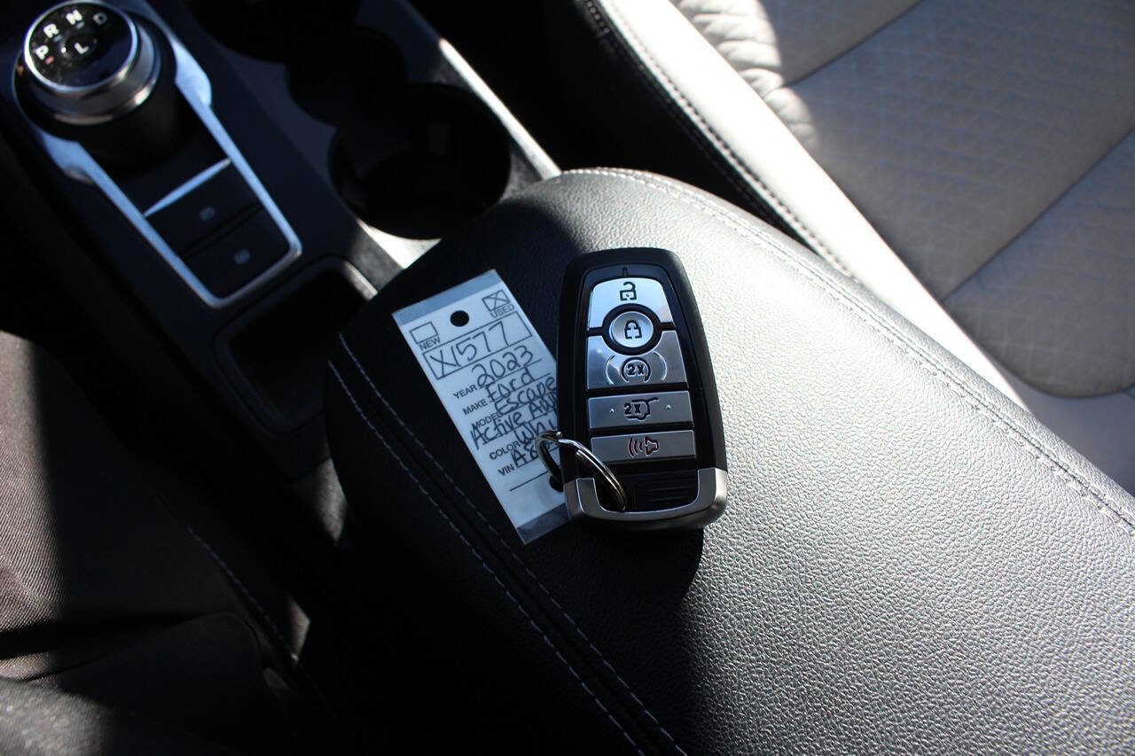 Used 2023 Ford Escape Active w/ Tech Pack #2 image 17